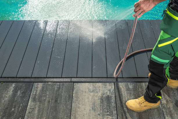Best Deck Cleaning Services  in Clarkston Heights Vineland, WA